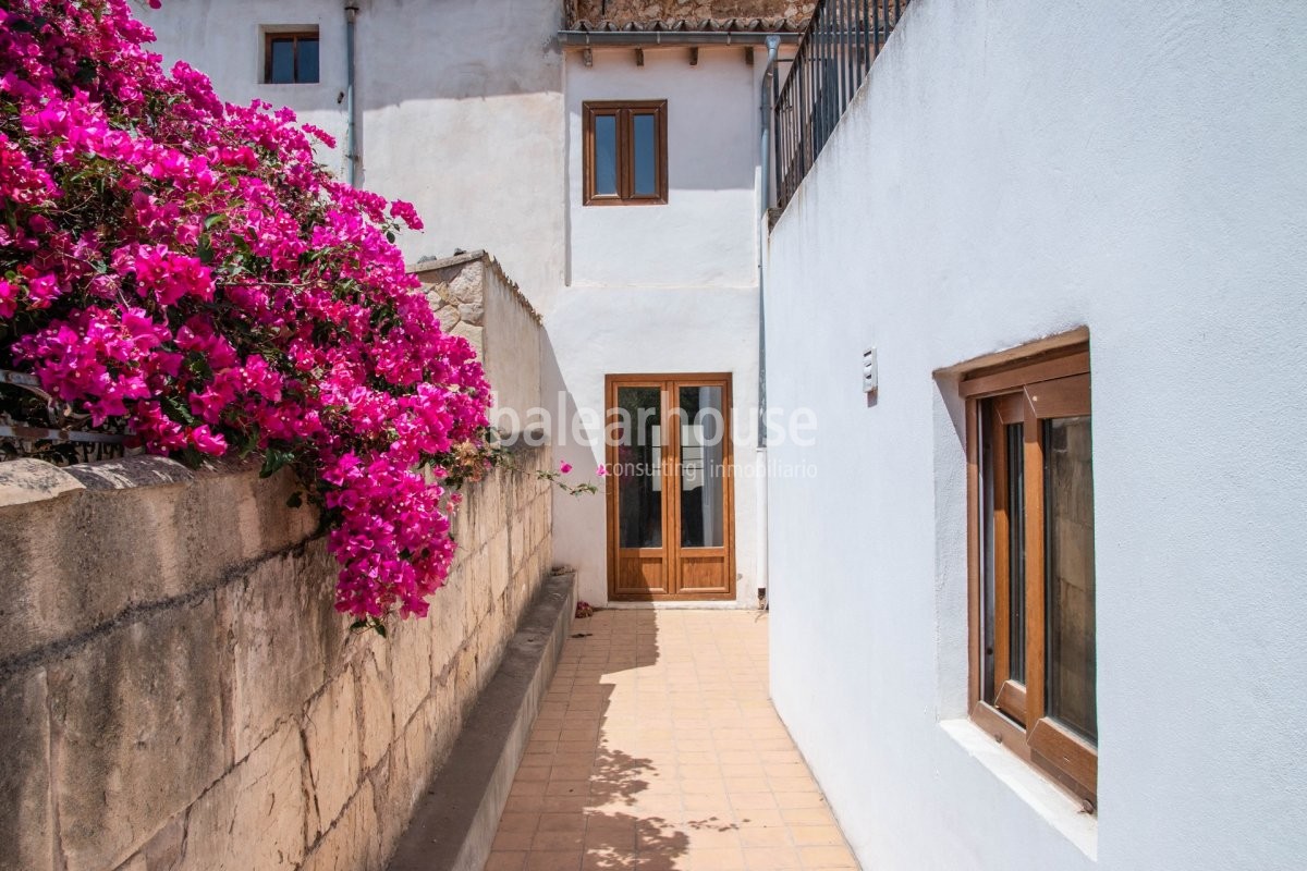 Charmantes renoviertes Stadthaus in der schönen Stadt Alaró, am Fuße der Tramuntana.