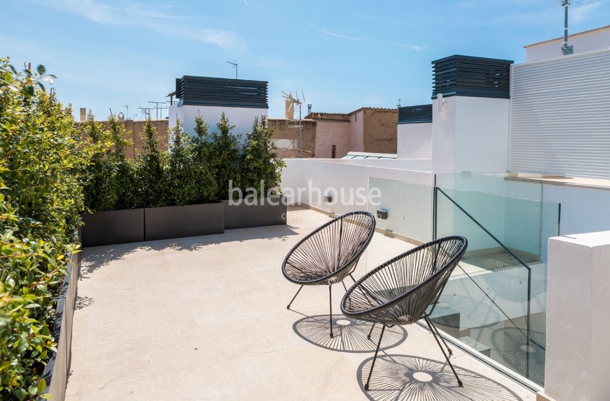 New penthouse with contemporary design in the historic centre of Palma.