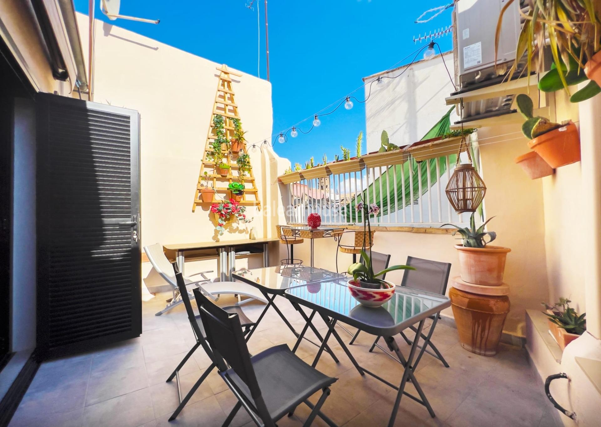 Wunderschönes neu renoviertes Duplex-Penthouse im Herzen des Paseo del Borne in Palma