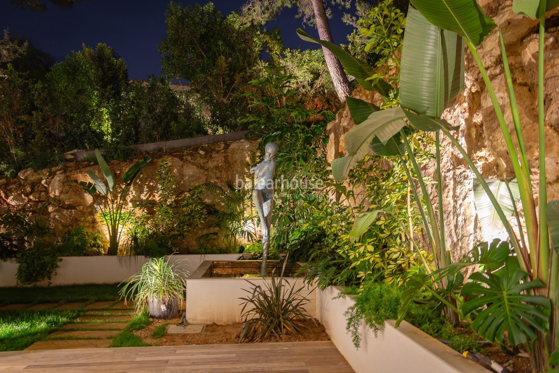 Spectacular avant-garde villa with large outdoor garden spaces and terraces in Son Vida
