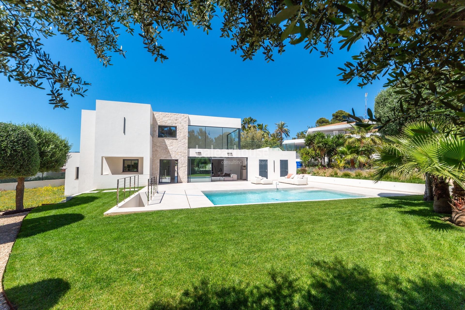 Makellose Moderna Designvilla voller Licht und großer Garten- und Poolflächen in Santa Ponsa
