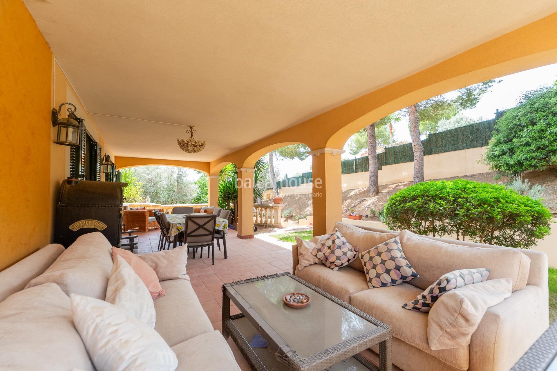 Helle Villa im mediterranen Stil in einer eleganten und exklusiven Lage in Nova Santa Ponsa
