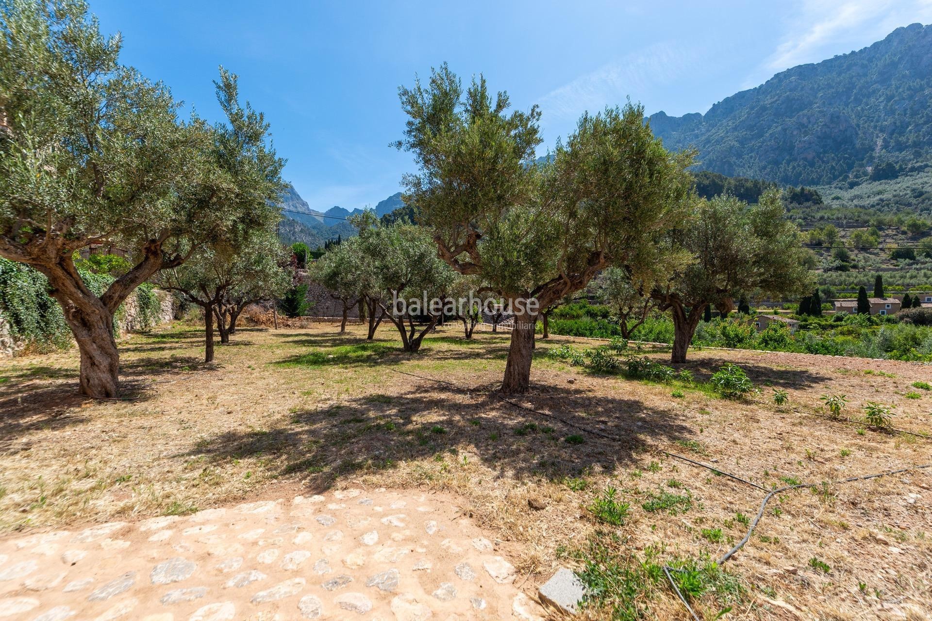 Stunning views over the Tramuntana in this fabulous new villa in Fornalutx