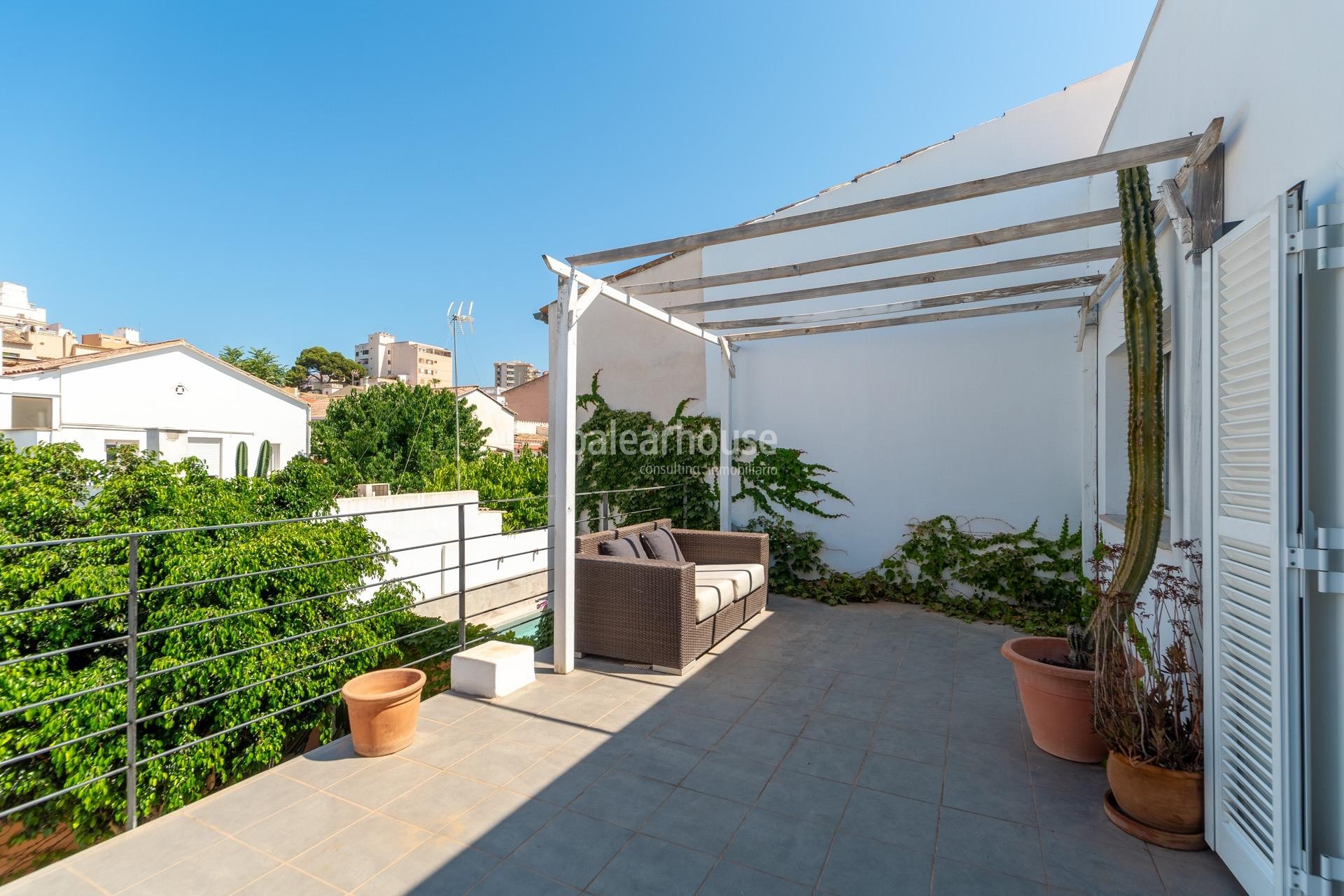 Spacious and bright house with excellent terraces in a central and quiet area of Palma