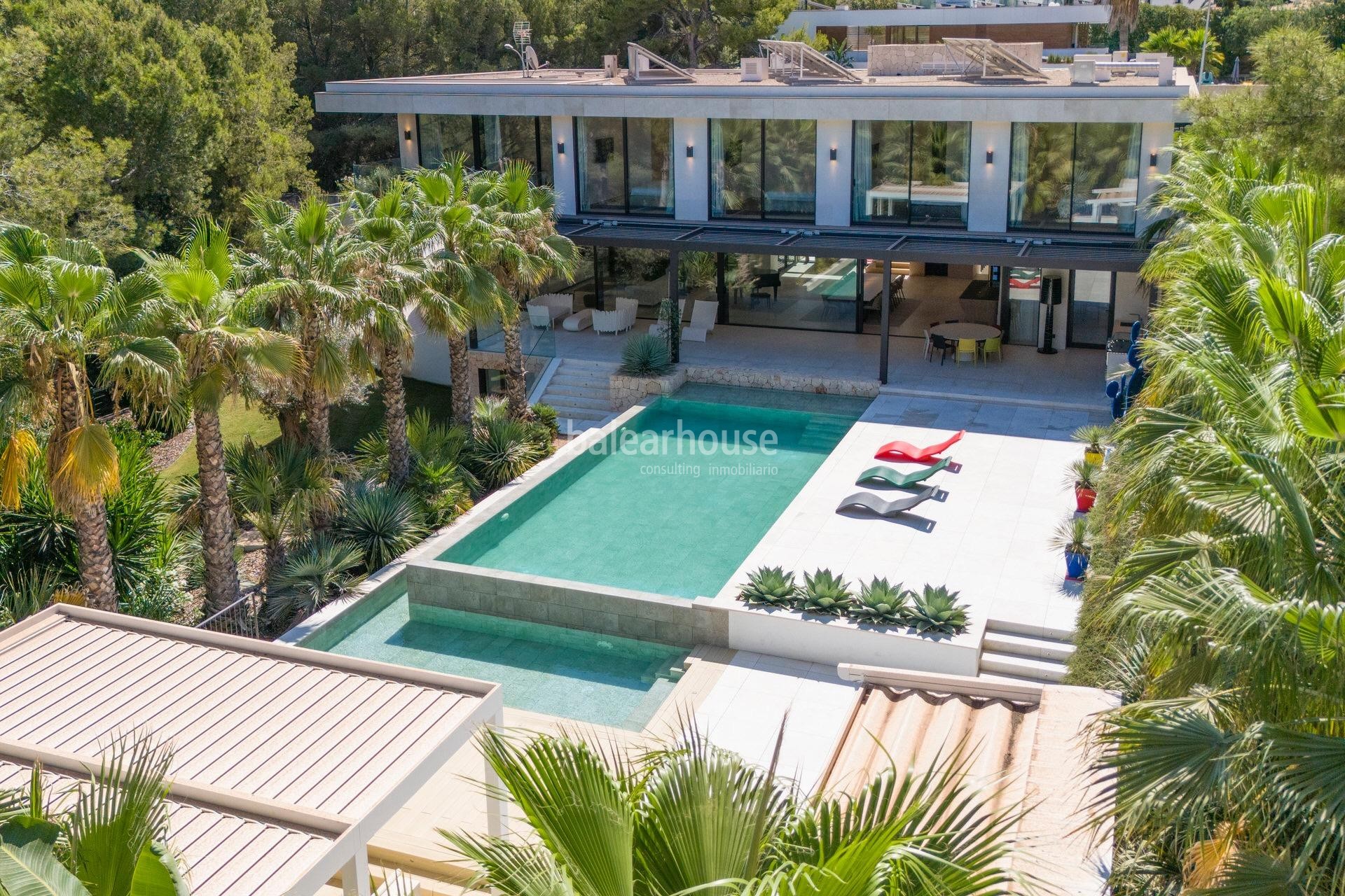 Atemberaubende Moderna Villa mit Swimmingpools, Garten und Terrassen in Nova Santa Ponsa