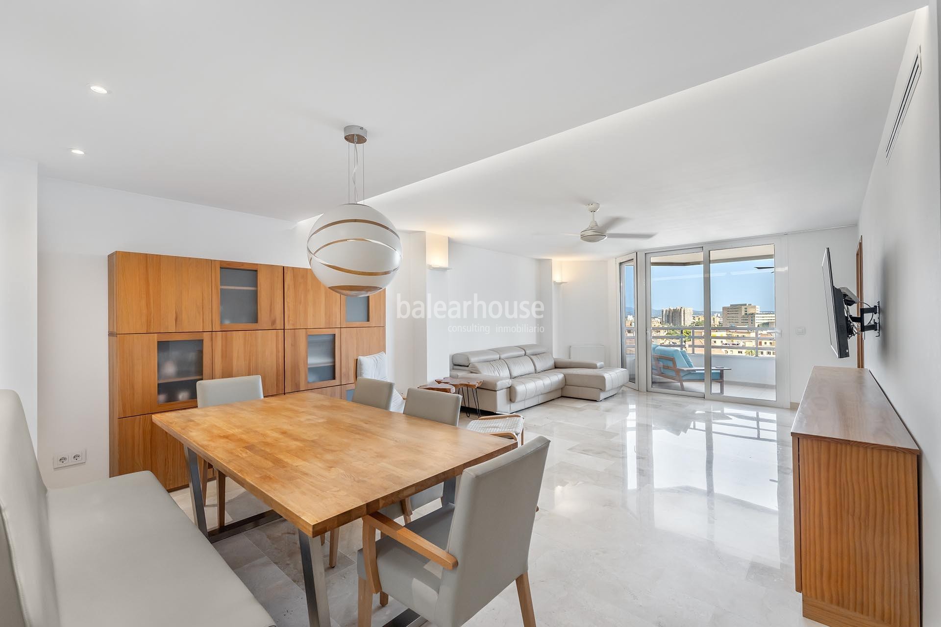 Geräumiges Apartment mit Terrasse und Meerblick zwischen Portixol und dem Zentrum von Palma.