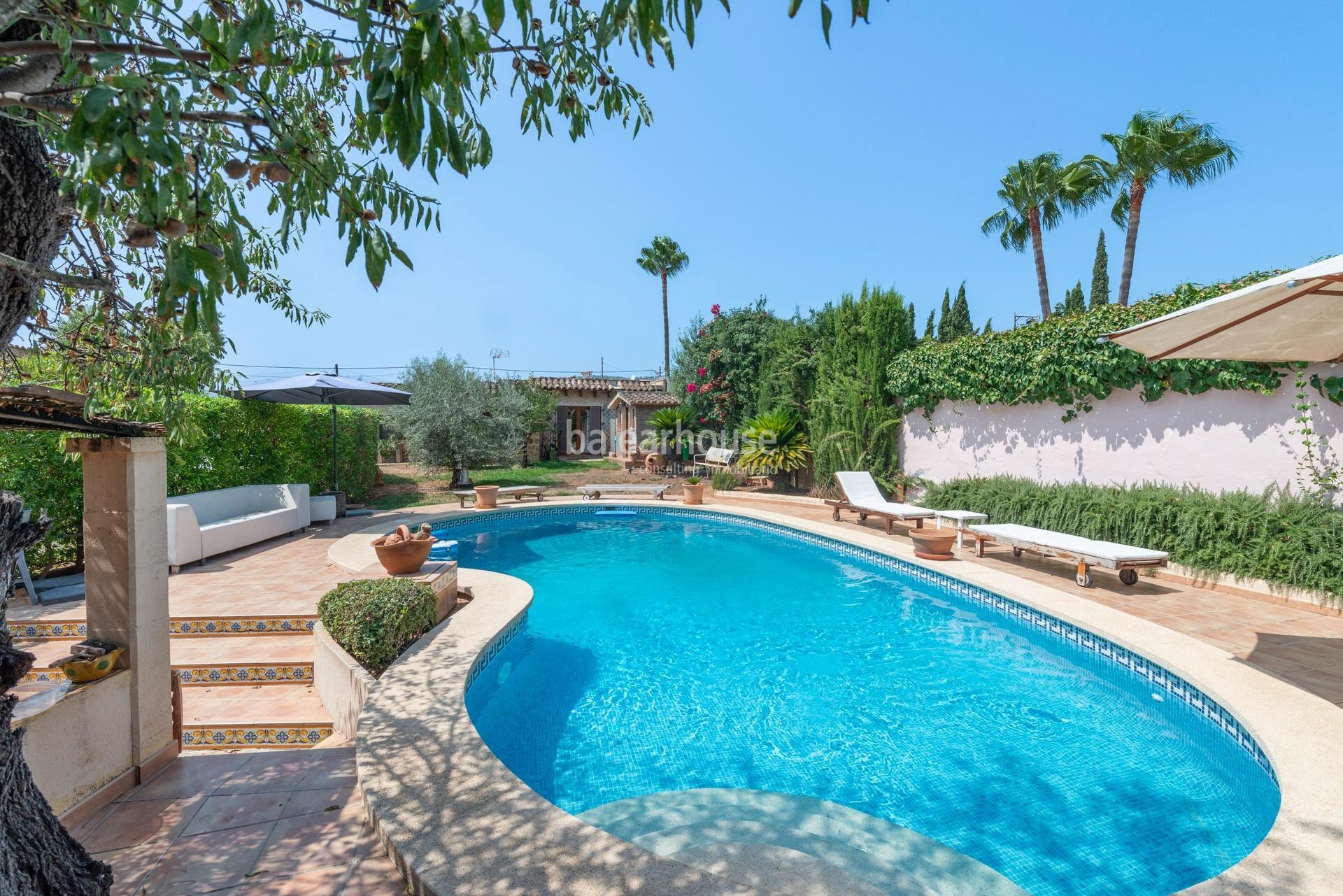 Wunderschöne Finca mit großzügigen Außenflächen und unverbaubarem Blick in Palma