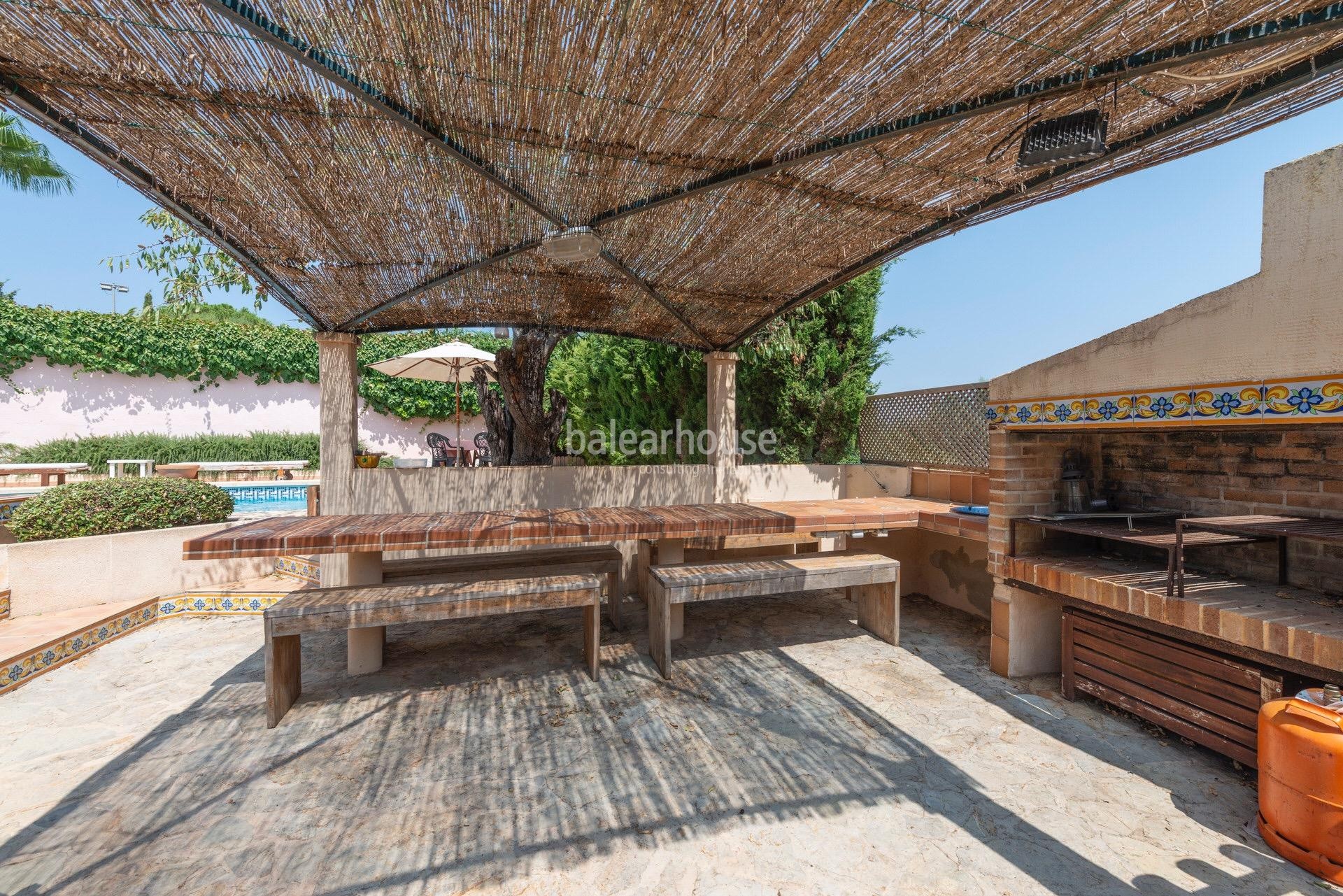 Beautiful finca with large outdoor spaces and unobstructed views in Palma