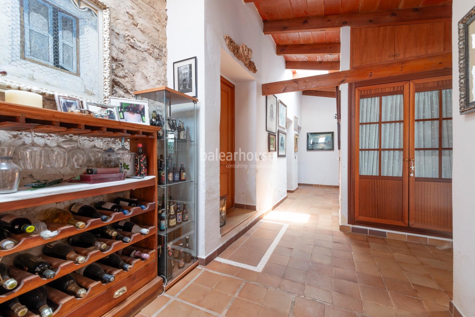 Wunderschöne Finca mit großzügigen Außenflächen und unverbaubarem Blick in Palma