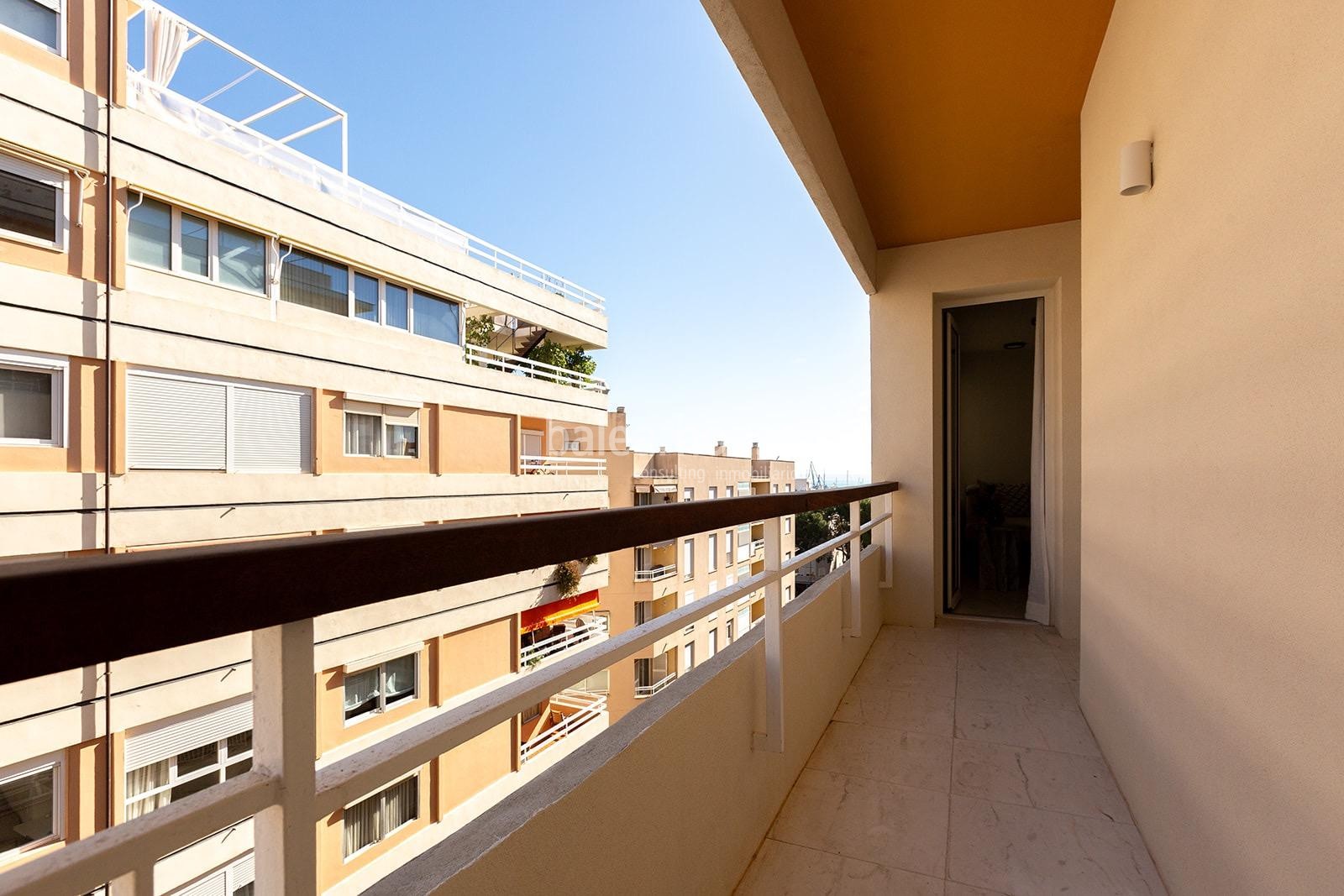 Large refurbished flat with high qualities and sea views next to the Tennis Club de Palma