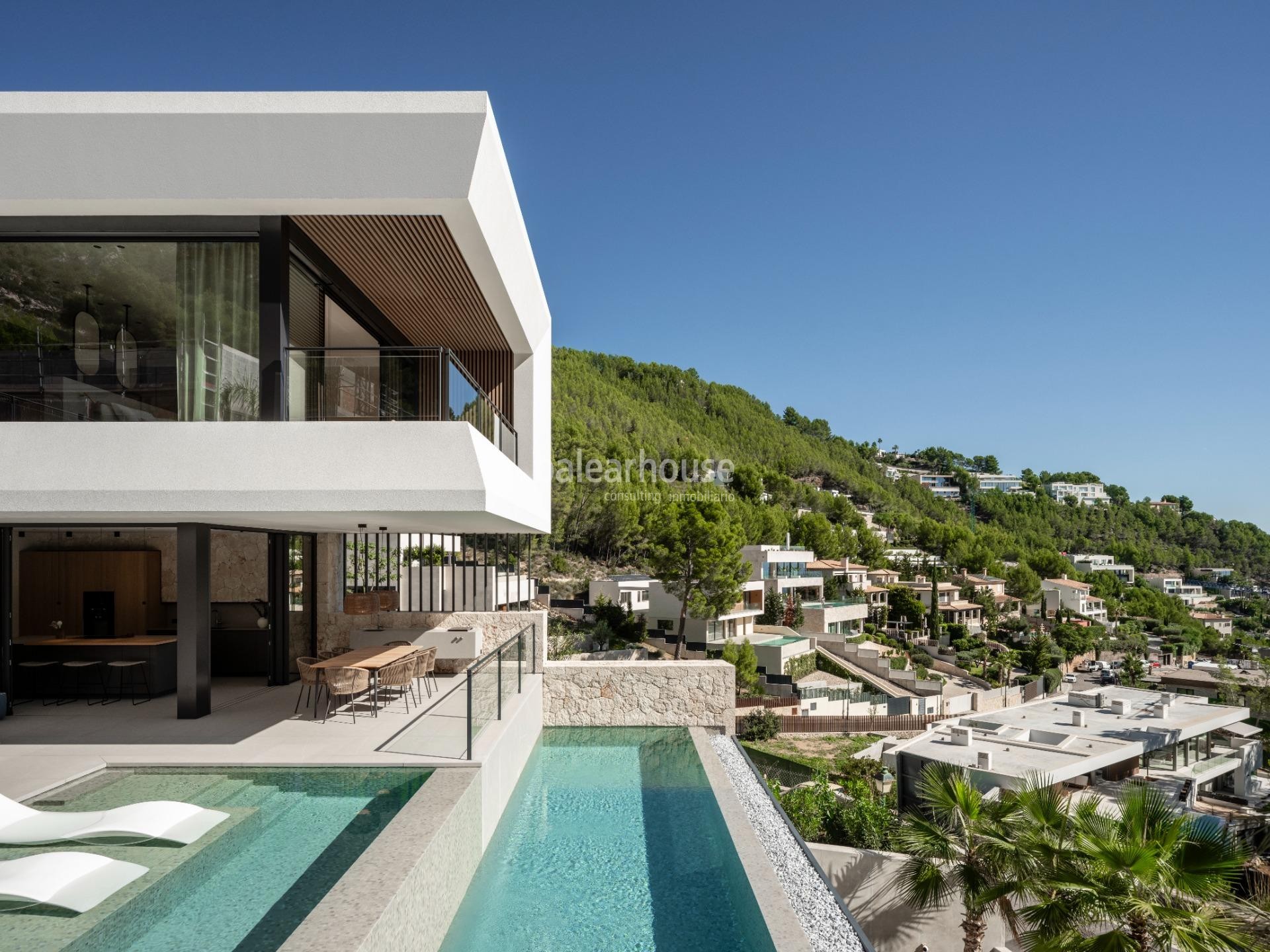 Moderne Architektur und Design-Villa mit herrlichem Blick auf Palma und die Berge in Son Vida