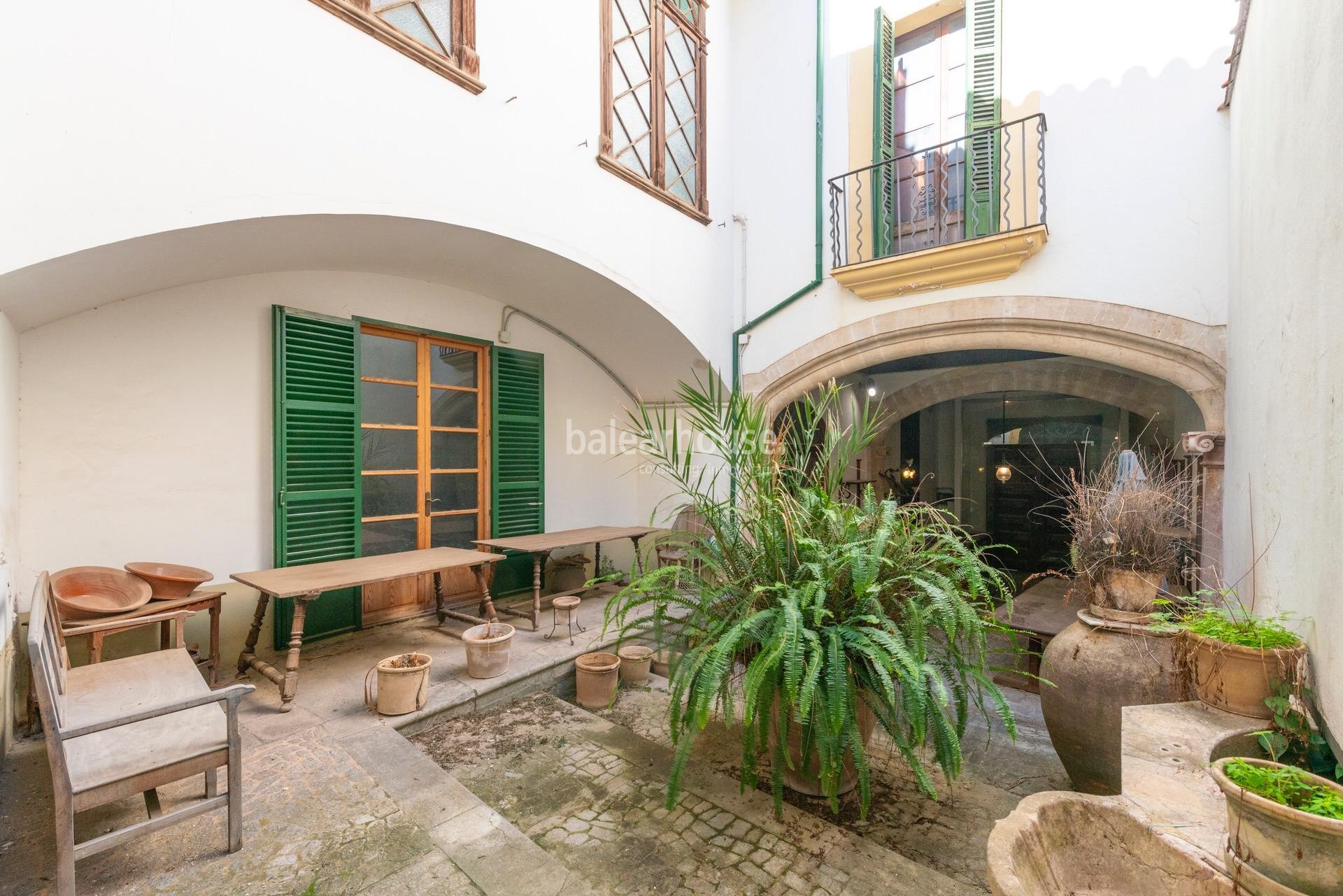 El esplendor de la historia en esta gran casa con vistas espectaculares a la montaña en Sóller.