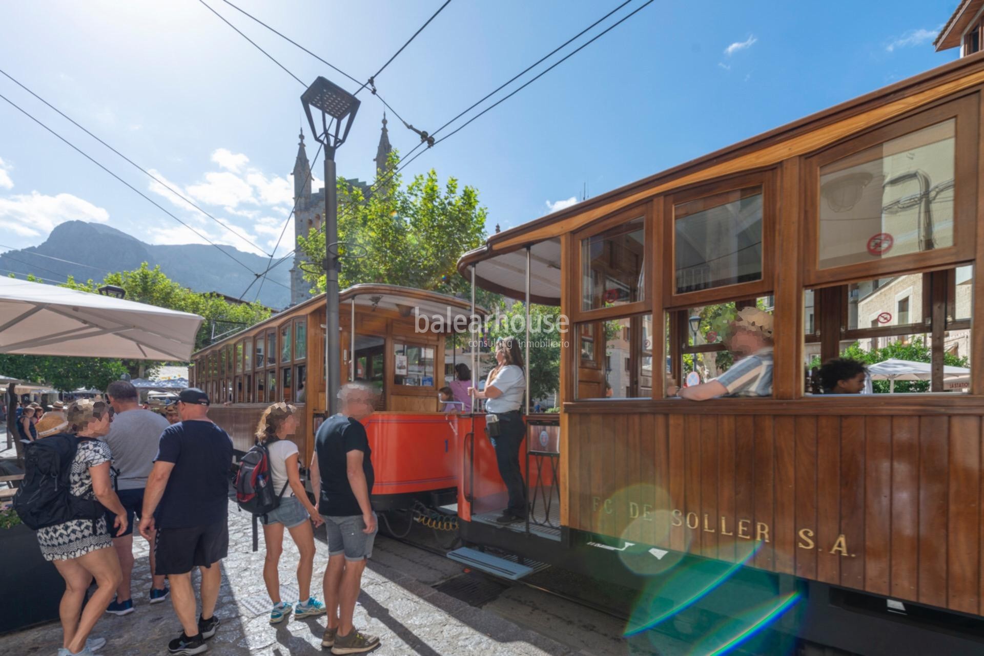 Die Pracht der Geschichte in diesem tollen Haus mit spektakulärem Bergblick in Sóller.