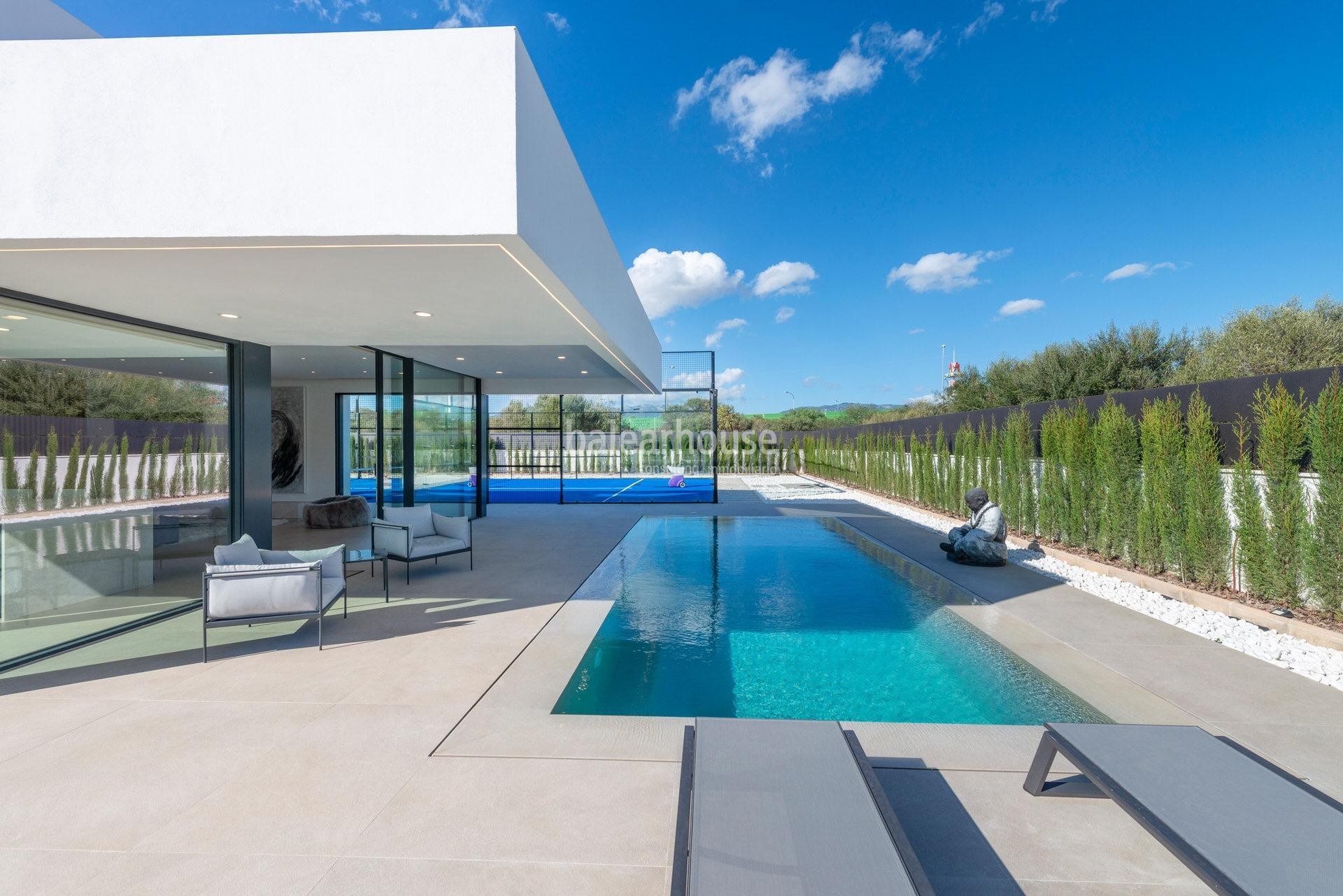 Extraordinaria villa de diseño contemporáneo con terrazas, piscina y pista de pádel en Marratxí