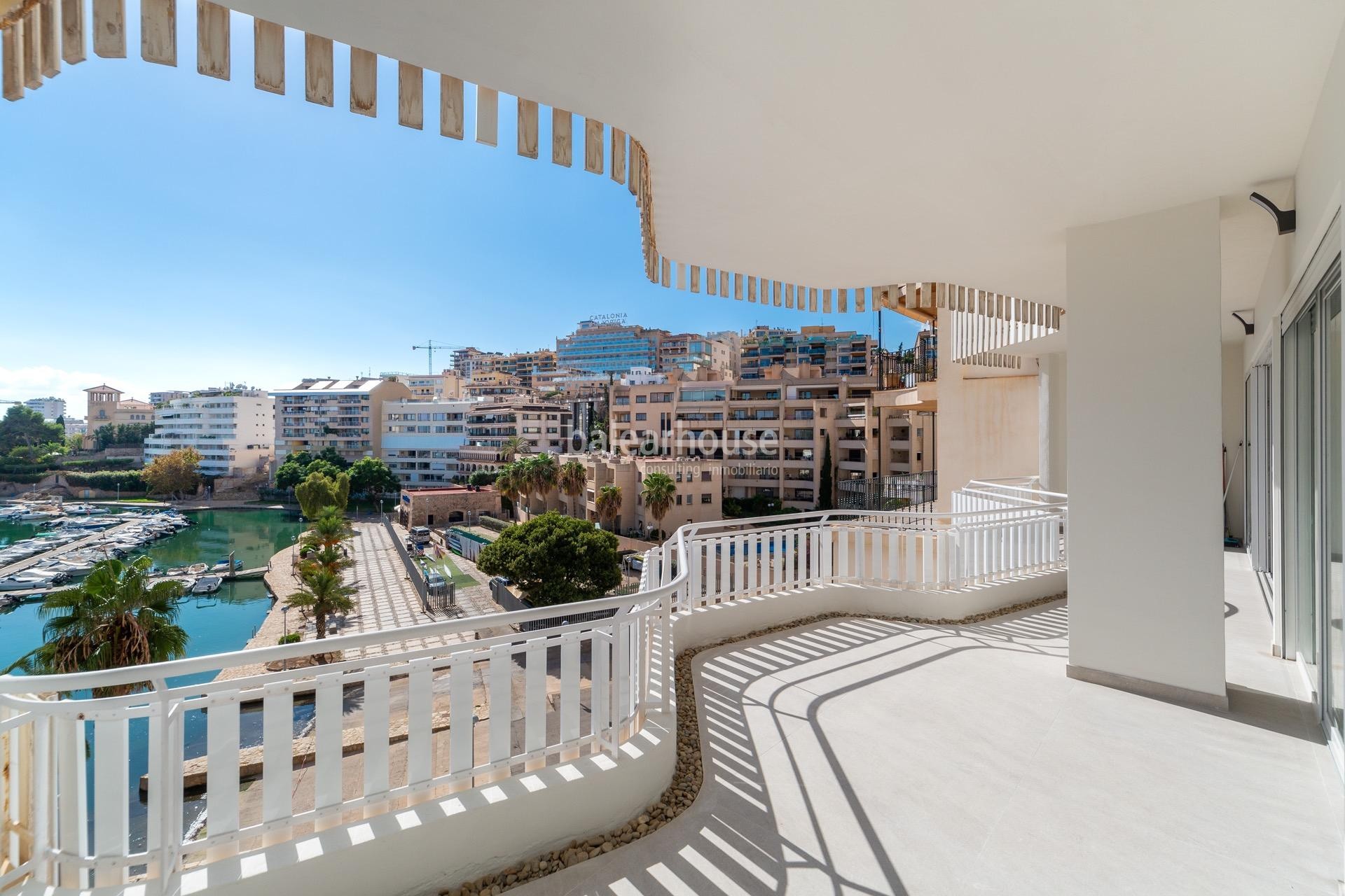 Fabulous sea views from this exclusive renovated apartment in front of the Promenade