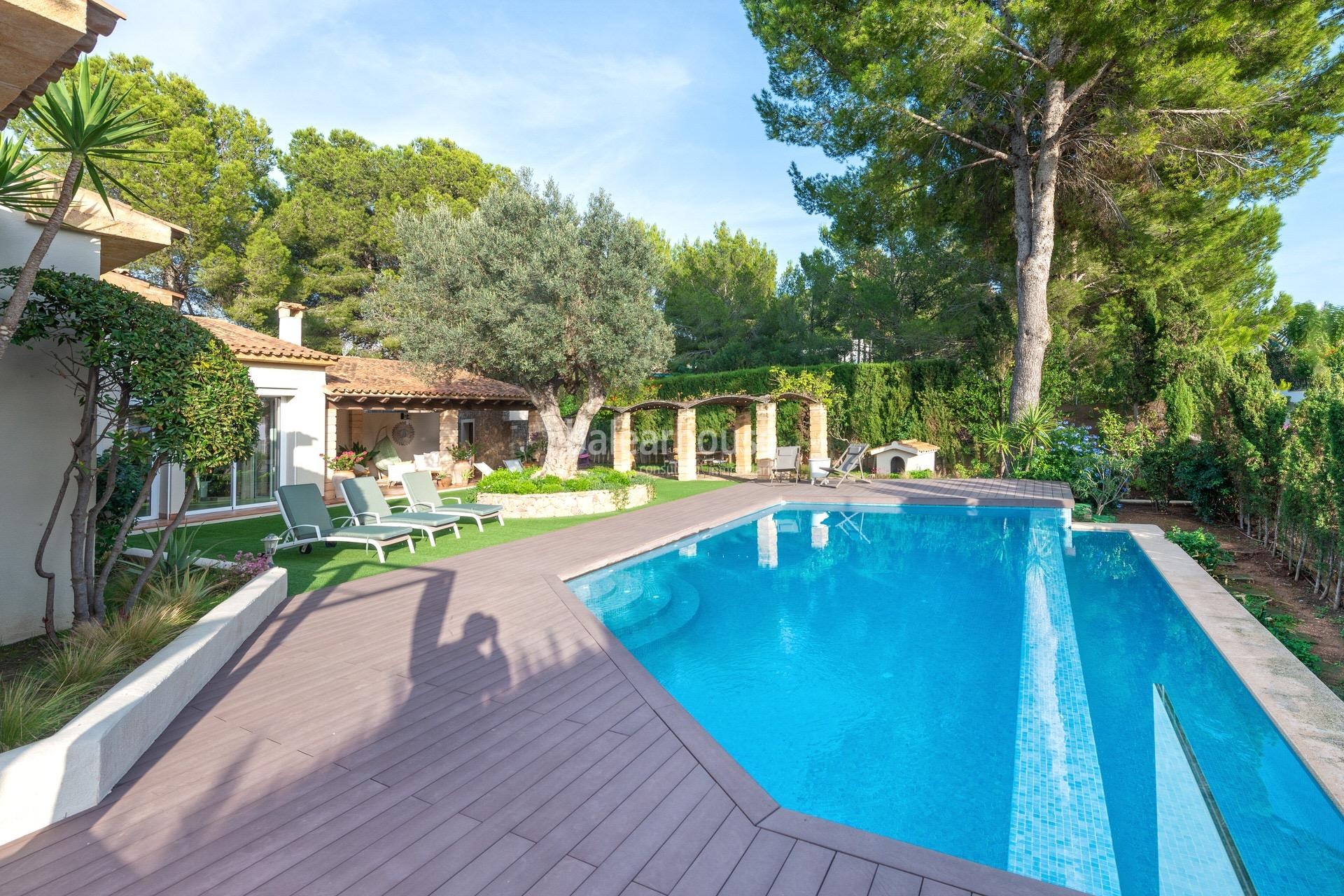 Fabelhaftes Haus im mediterranen Stil und große Außenbereiche in der Nähe von Stränden in Santa Pons