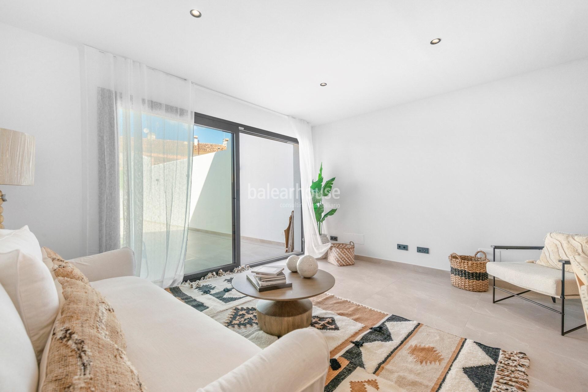 Excellent new house near Palma with modern interiors and exteriors with terrace and pool.