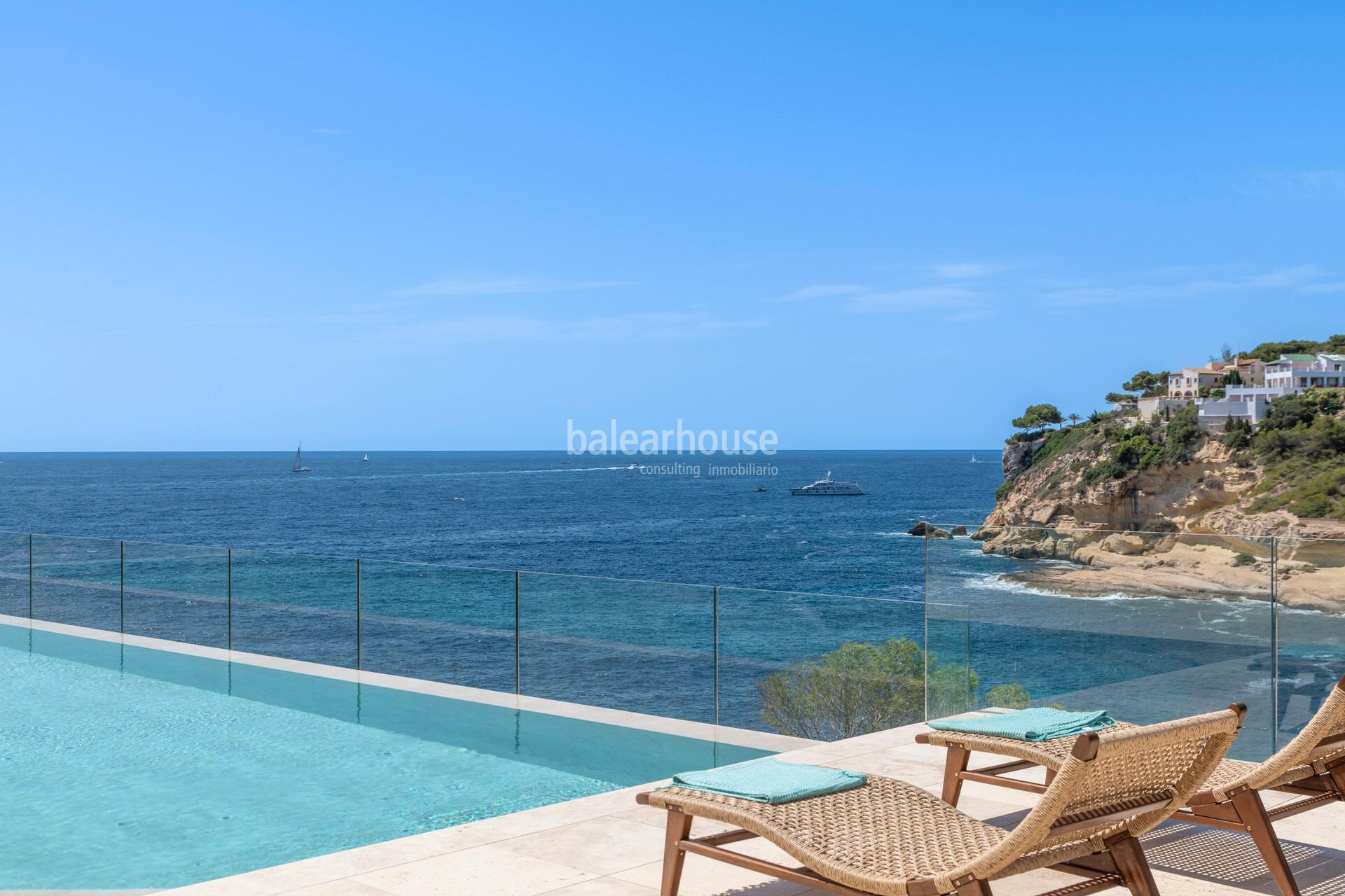 Impressive newly built seafront villa with spectacular views and sea access in Sol de Mallorca