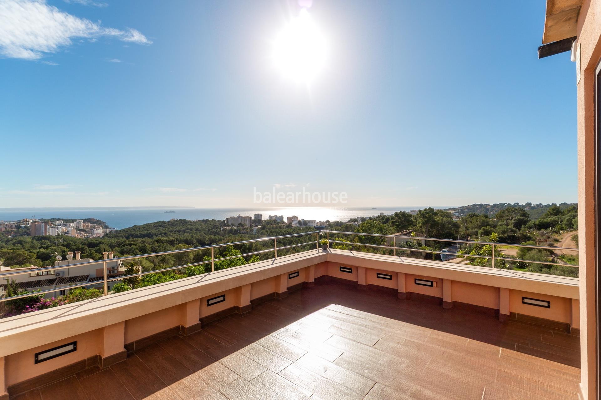 Excellent villa on the top of Génova that opens up to spectacular sea views of Palma.