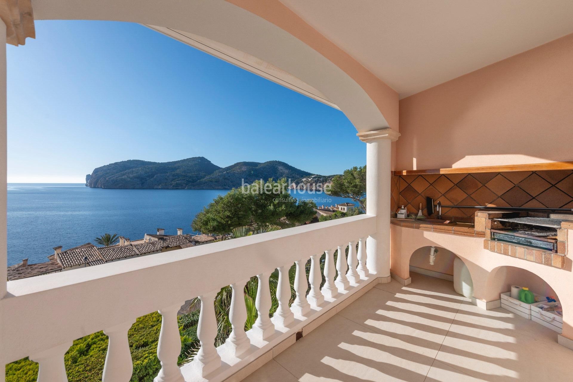 Spectacular sea views from this fabulous villa in Camp de Mar with terraces and large pool