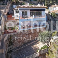 Excellent villa in Costa d'en Blanes facing south, sea views and large terraces with pool