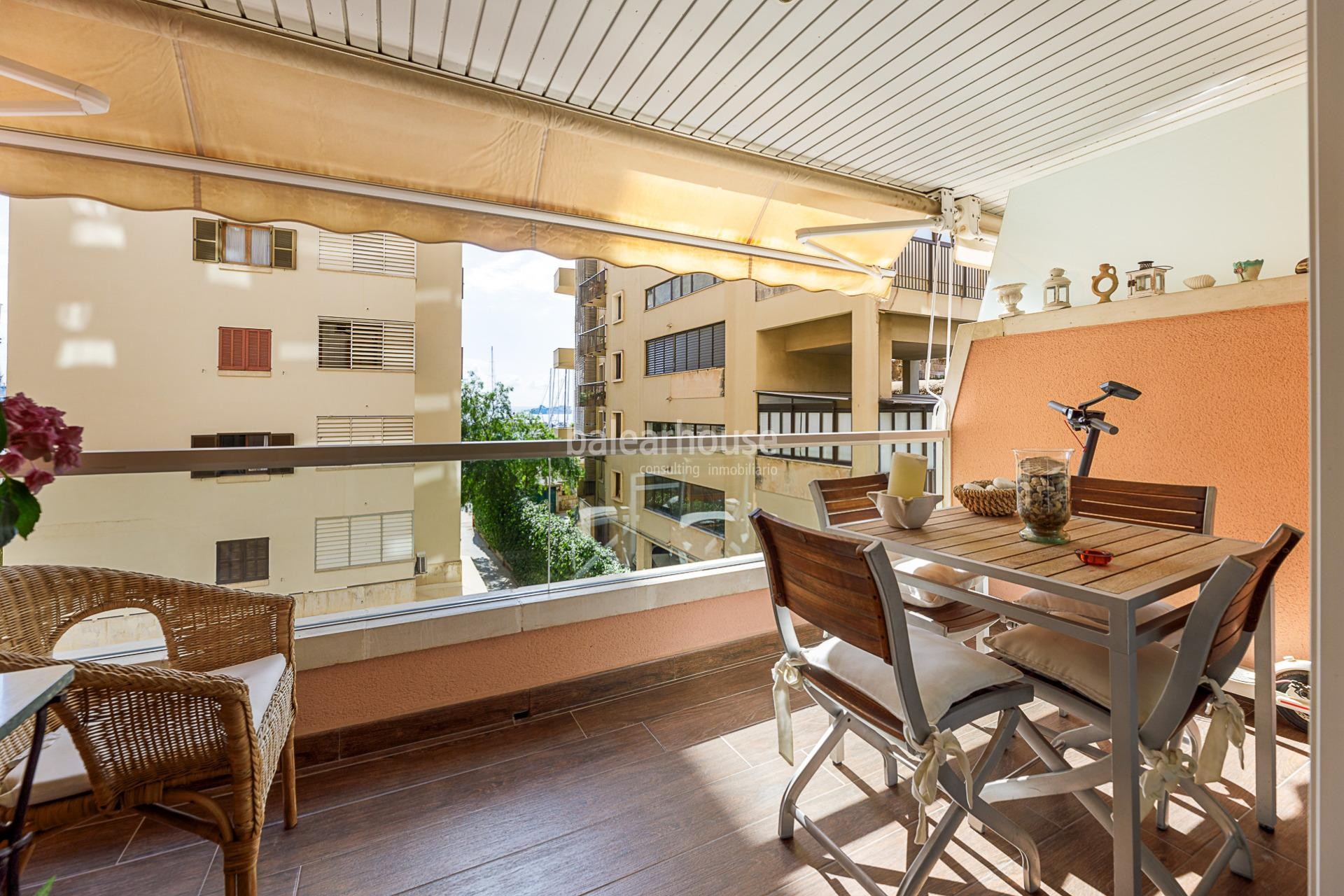 Amplio y luminoso piso en el renovado Paseo Marítimo de Palma con terraza y piscina