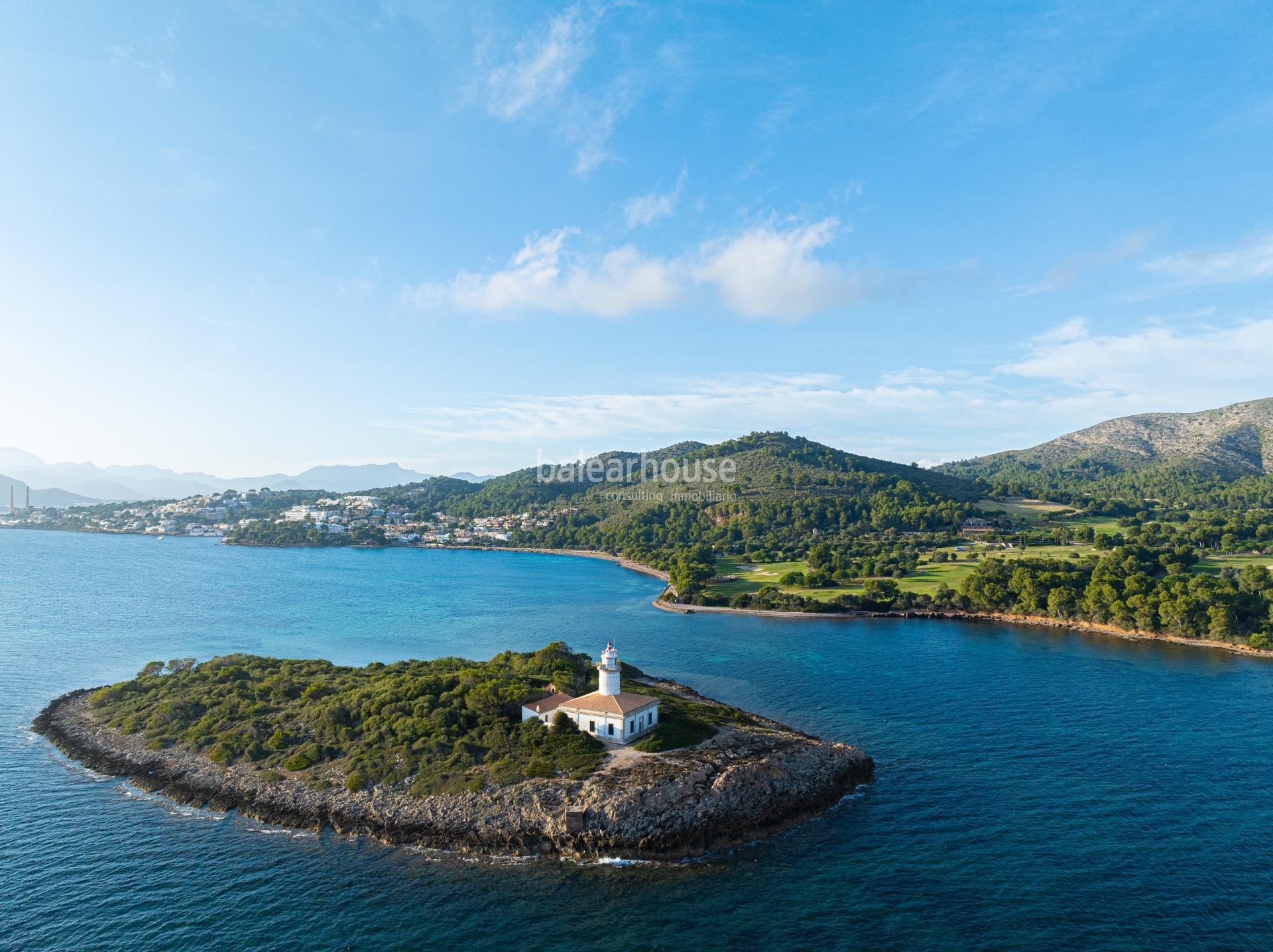 Atemberaubende Aussicht und direkter Zugang zum Meer von dieser mediterranen Villa in Alcudia