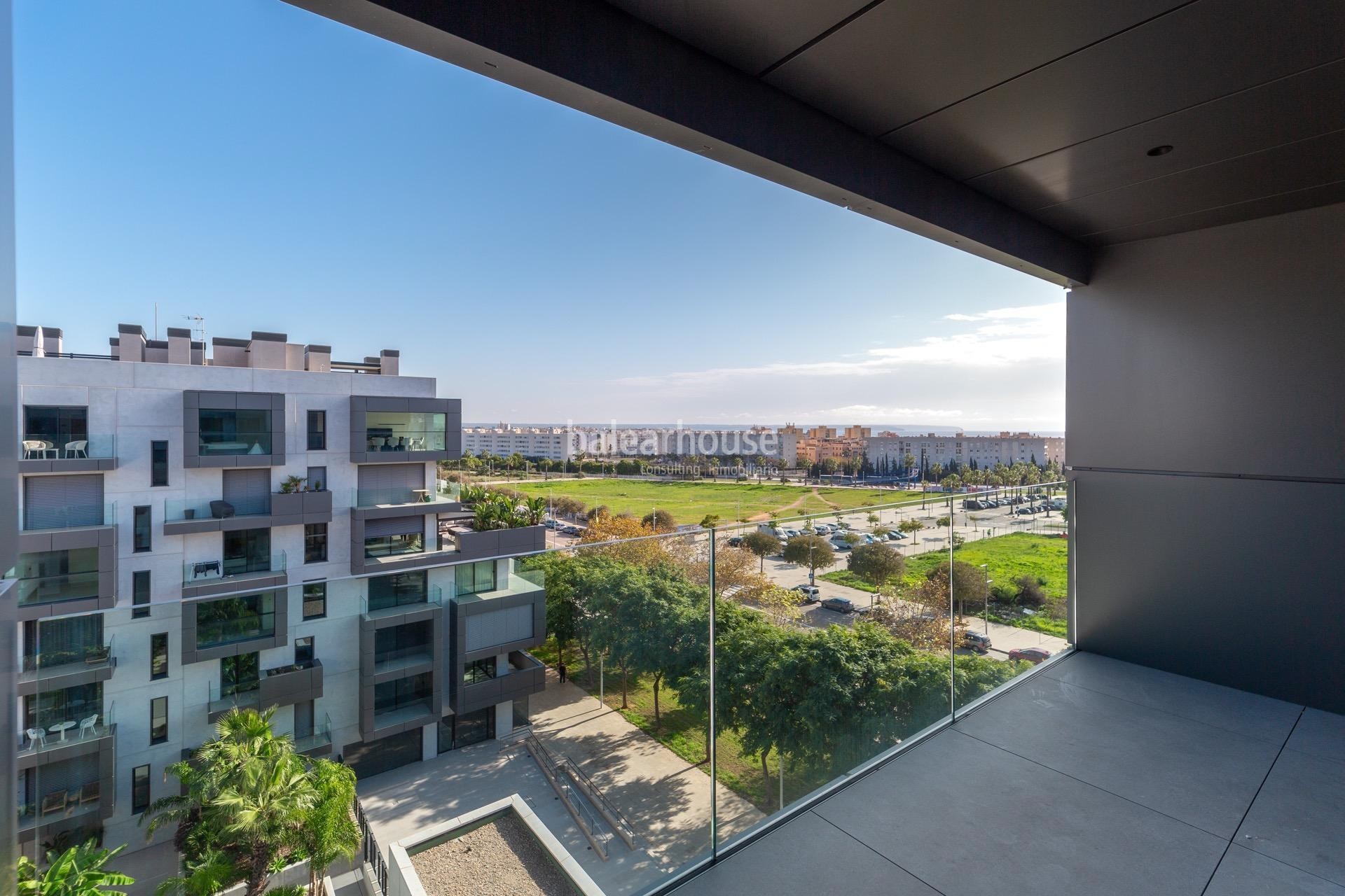 Außergewöhnliches Penthouse in einer Moderna-Anlage mit Meerblick neben Portixol